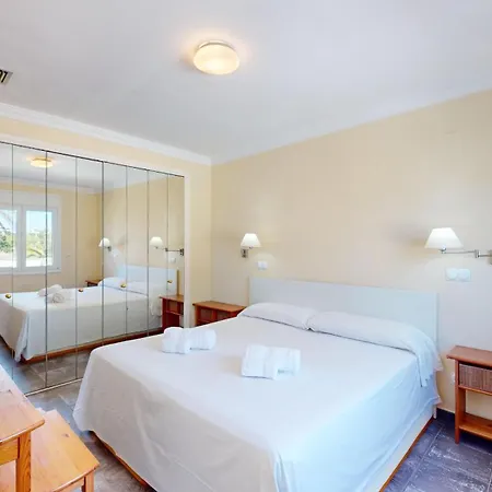 Villa Villa Armonia By On Travel Oliva