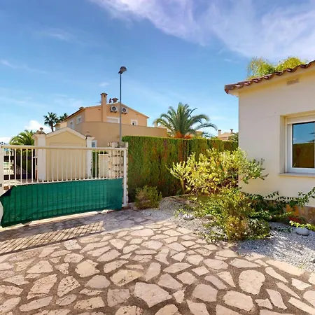 Villa Villa Armonia By On Travel Oliva